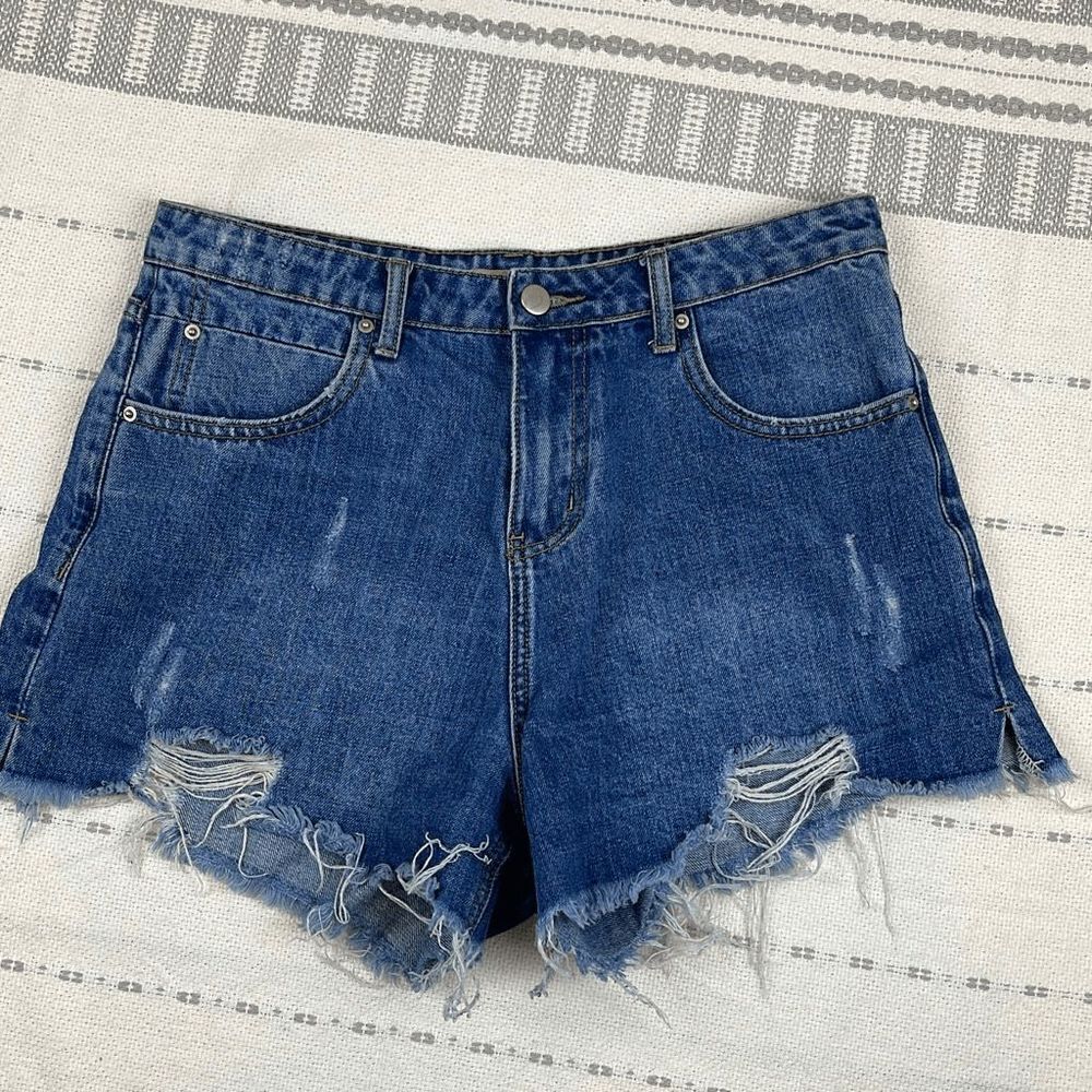 Gianni Bini Shorts Women's 28 Distressed Cutoff Frayed Hem Denim Blue Boyfriend